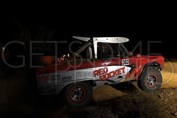 303_17B1000_getsomephoto_122025