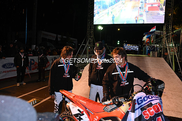 finish_111624_getsomephoto_131363
