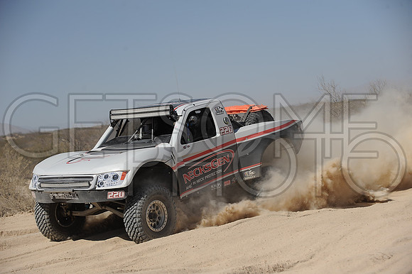 220_16SF250_GETSOMEphoto_67065