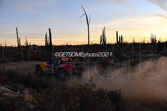 7_111821_21B1K_GETSOMEphoto_1860