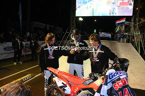 finish_111624_getsomephoto_131364
