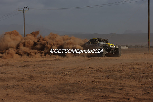 153_111524_BAJA1000_GETSOMEPHOTO_0067910
