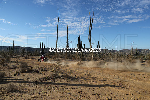 1X_2025_SCORE_BAJA1000_GETSOMEPHOTO_57388