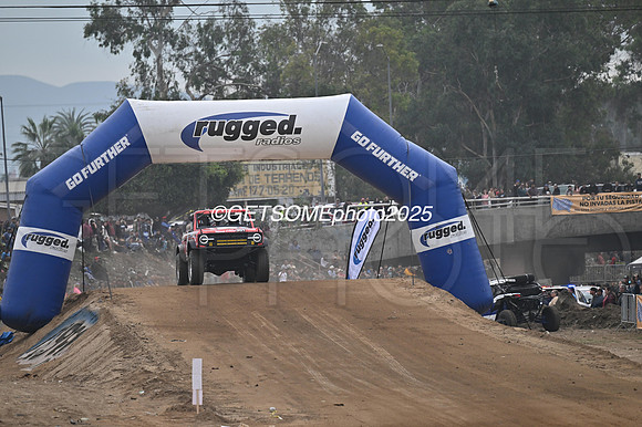 301_2025_SCORE_BAJA1000_GETSOMEPHOTO_073660