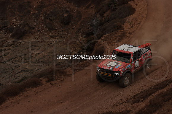 301_2025_SCORE_BAJA1000_GETSOMEPHOTO_075947