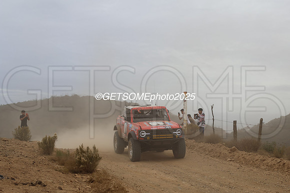 301_2025_SCORE_BAJA1000_GETSOMEPHOTO_087413