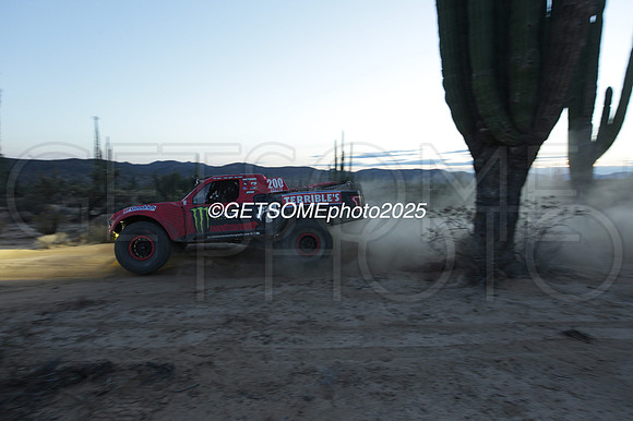200_2025_SCORE_BAJA1000_GETSOMEPHOTO_58604