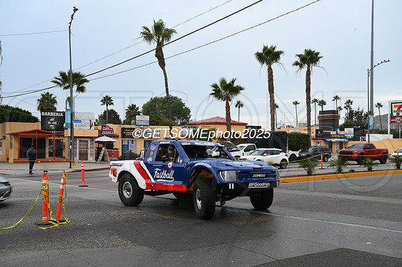 Staging_111425_B1K_GETSOMEPHOTO_142899