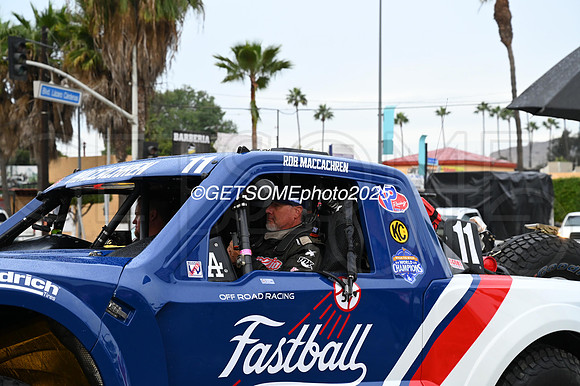 Staging_111425_B1K_GETSOMEPHOTO_142905