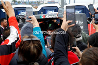 Staging_111425_B1K_GETSOMEPHOTO_142912