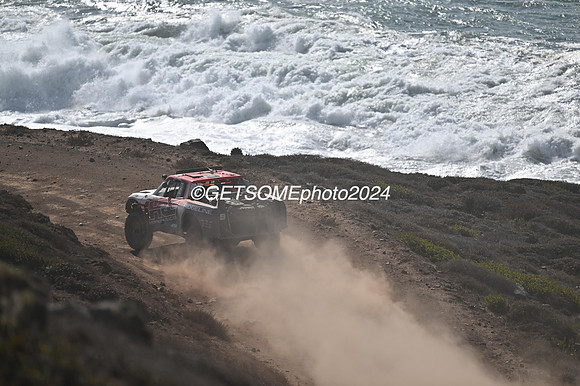 9_111524_BAJA1000_GETSOMEPHOTO_0078021