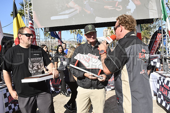 Awards_18B1K_getsomephoto_223054