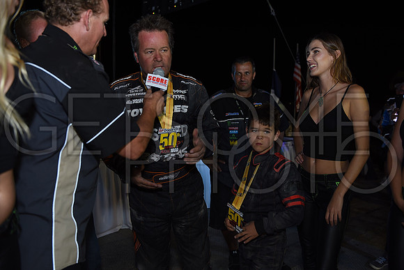 Awards_17B1000_getsomephoto_128925