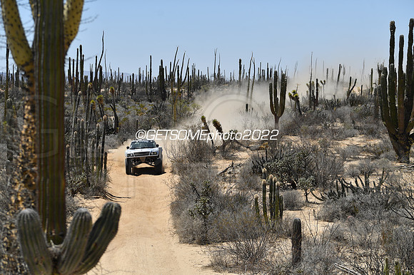 56_050422_MX1K_GETSOMEphoto_043185