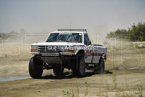 71_050422_MX1K_GETSOMEphoto_047208