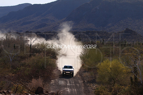 71_050422_MX1K_GETSOMEphoto_051597