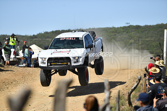 10_050422_MX1K_GETSOMEphoto_041509