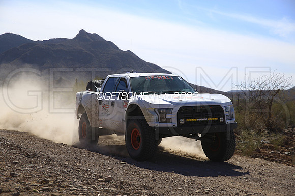 10_050422_MX1K_GETSOMEphoto_050864