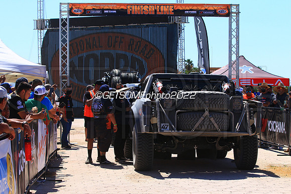 47_050422_MX1K_GETSOMEphoto_052580