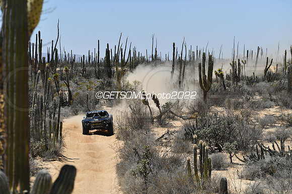 3_050422_MX1K_GETSOMEphoto_043022