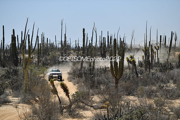 71_050422_MX1K_GETSOMEphoto_043328