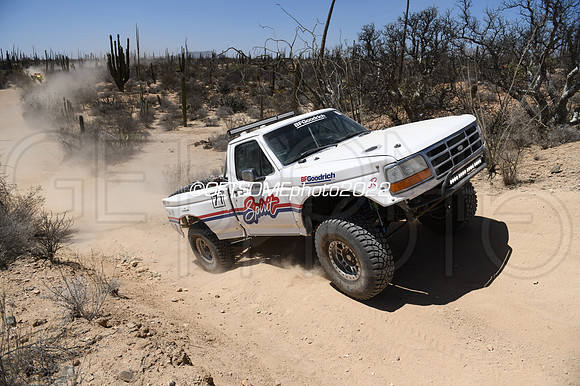 71_050422_MX1K_GETSOMEphoto_044048