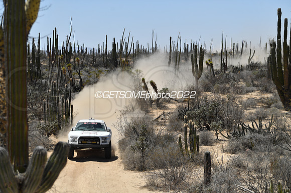 10_050422_MX1K_GETSOMEphoto_043260