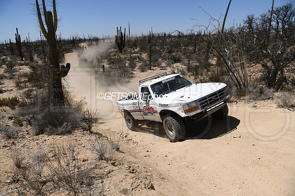 71_050422_MX1K_GETSOMEphoto_044045
