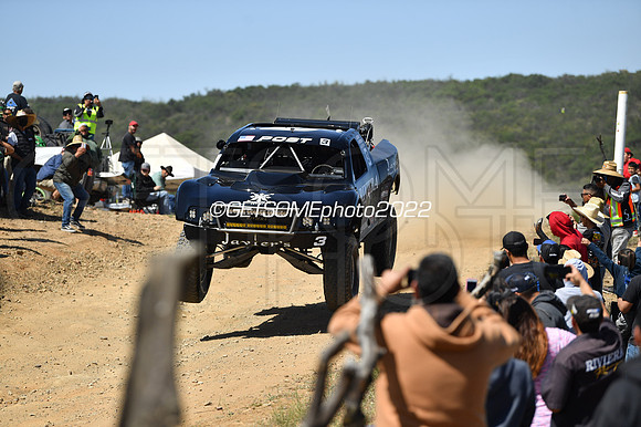 3_050422_MX1K_GETSOMEphoto_041583