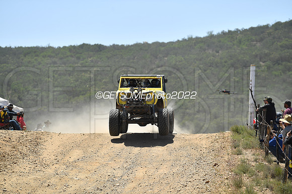 13_050422_MX1K_GETSOMEphoto_041082