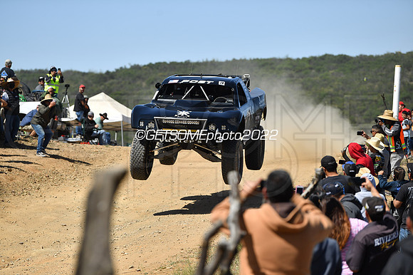 3_050422_MX1K_GETSOMEphoto_041582