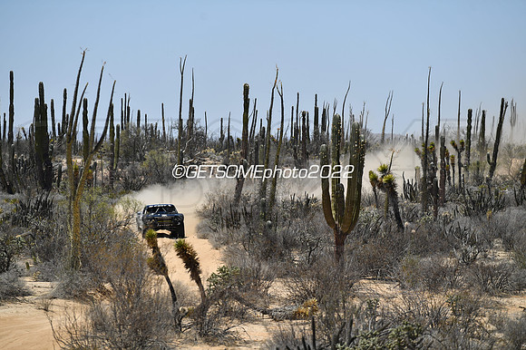 3_050422_MX1K_GETSOMEphoto_043016
