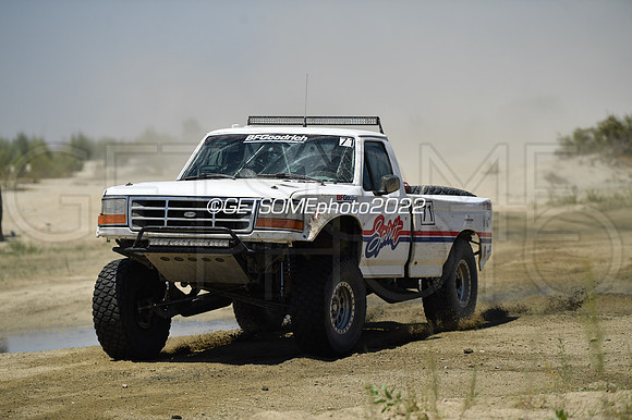 71_050422_MX1K_GETSOMEphoto_047210