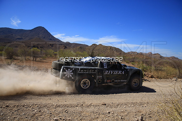 3_050422_MX1K_GETSOMEphoto_050840