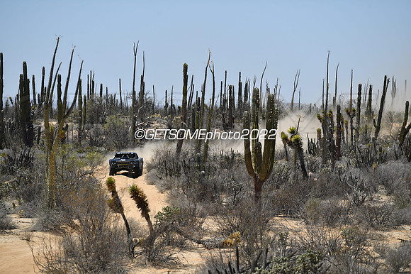 3_050422_MX1K_GETSOMEphoto_043013