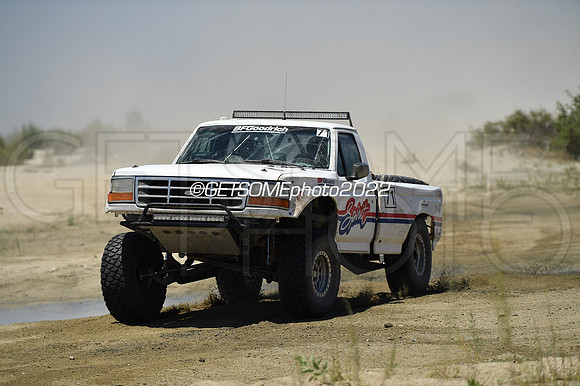71_050422_MX1K_GETSOMEphoto_047209