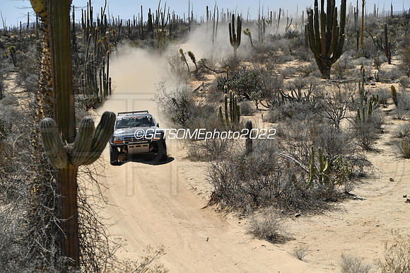 2_050422_MX1K_GETSOMEphoto_043327