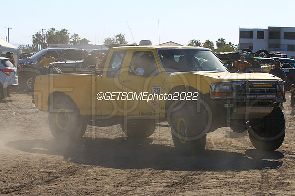 39_050422_MX1K_GETSOMEphoto_052776