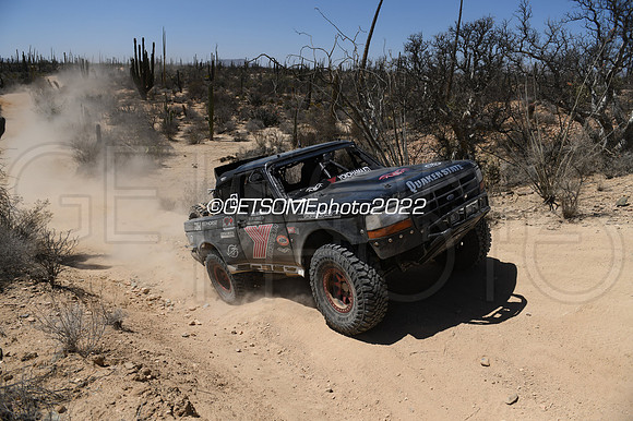 8_050422_MX1K_GETSOMEphoto_044102