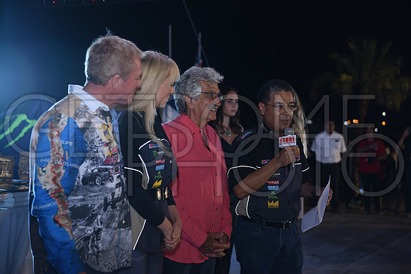 Awards_17B1000_getsomephoto_128956