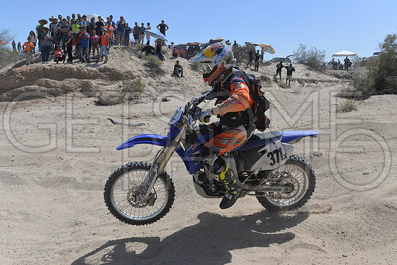 371x_17SF250_GETSOMEphoto_94731