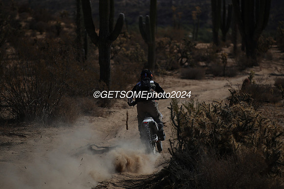 18x_111624_getsomephoto_129280