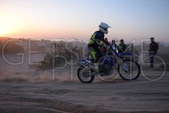 371x_17SF250_GETSOMEphoto_94041