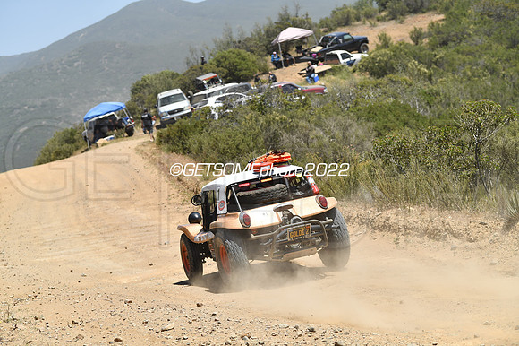 1_050422_MX1K_GETSOMEphoto_041100