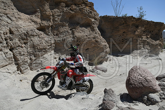 1x_17SF250_GETSOMEphoto_94498