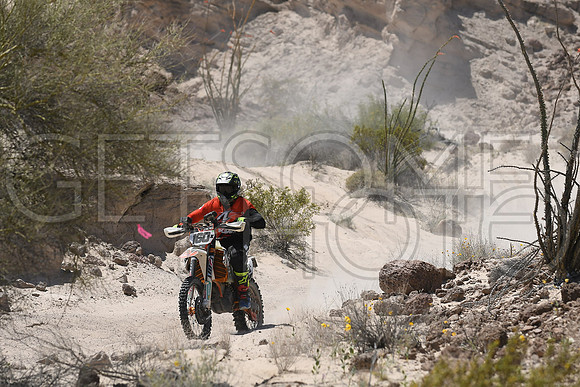 160x_17SF250_GETSOMEphoto_94558