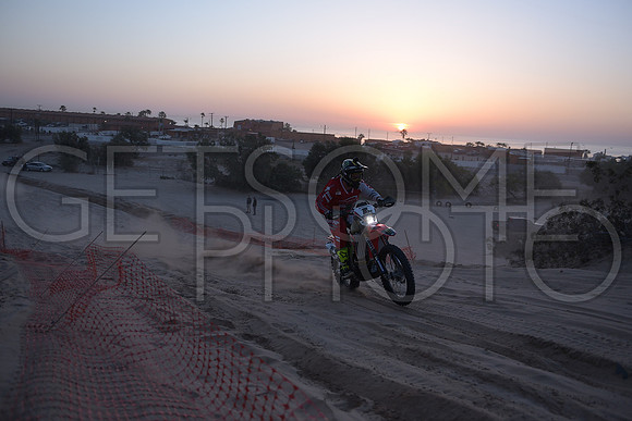 1x_17SF250_GETSOMEphoto_94006