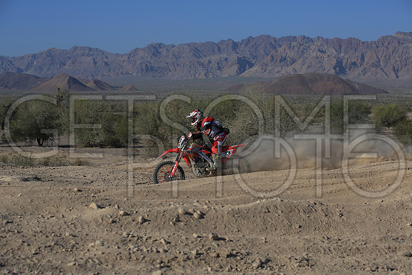 33x_17SF250_GETSOMEphoto_94310