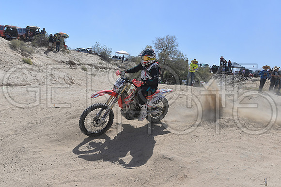 303x_17SF250_GETSOMEphoto_94725