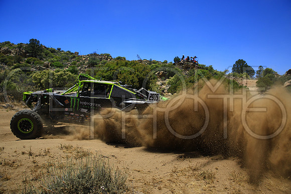 2905_010619_19B500_GetSomePhoto_052045